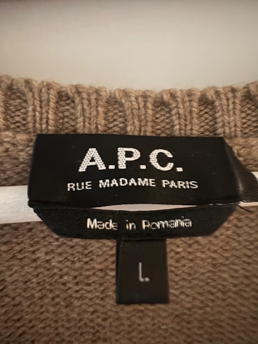 A.P.C women’s merino wool vest sz L - Picture 3 of 5
